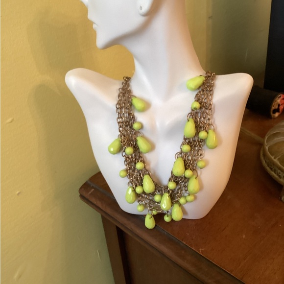 Pretty Gold Mesh Necklace with Chartreuse Beads & Matching Earrings Set - Picture 2 of 8